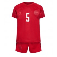 Camisa de time de futebol Dinamarca Joakim Maehle #5 Replicas 1º Equipamento Infantil Mundo 2022 Manga Curta (+ Calças curtas)